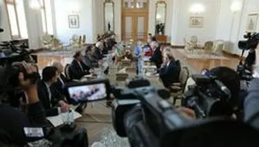 رایزنی فشرده و مذاکرات مستمر «بورل» با ظریف
