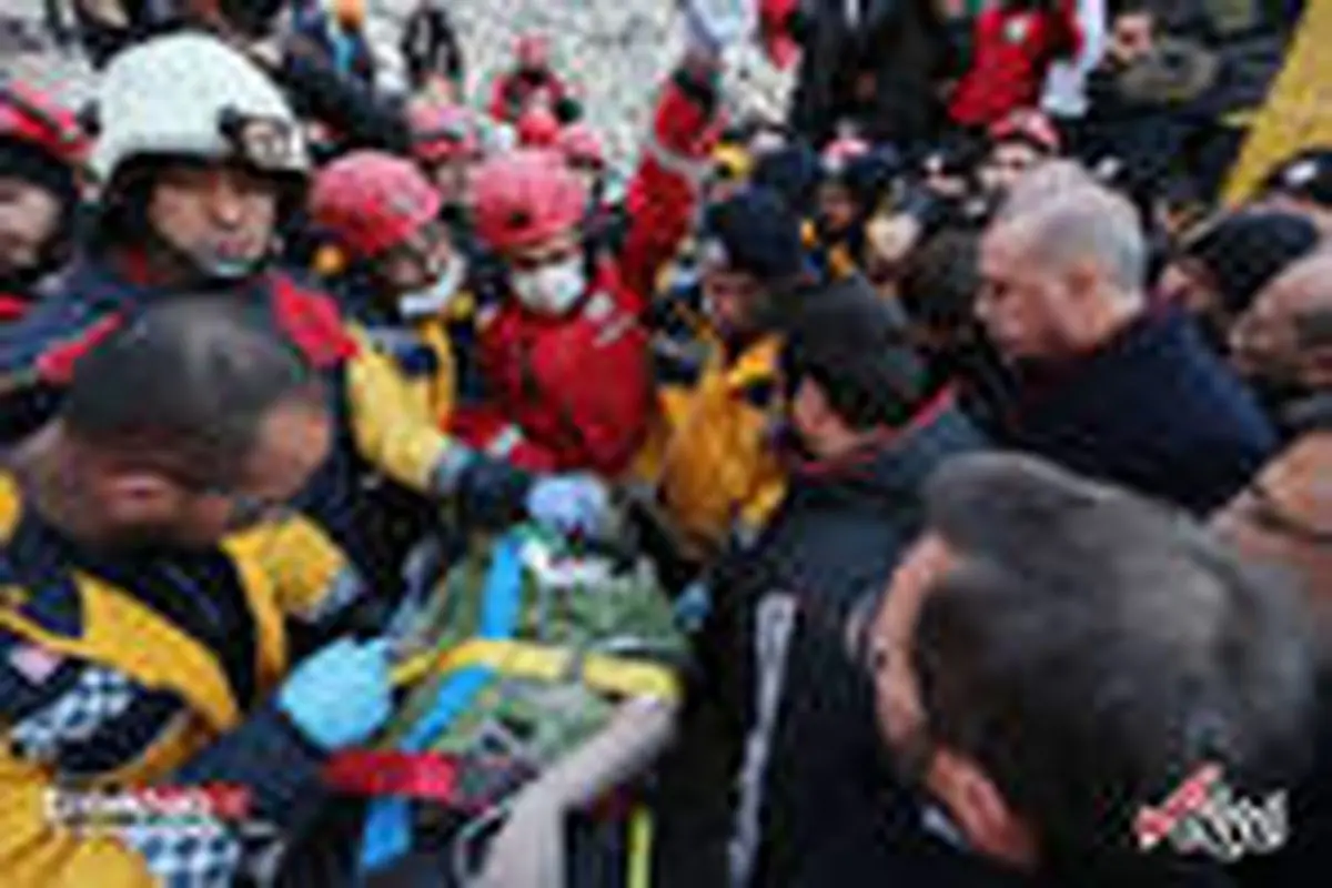 بازدید اردوغان از مناطق زلزله زده