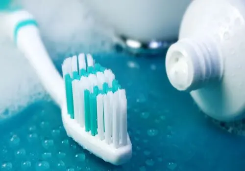 خمیردندان حاوی زایلیتول چه ویژگی‌هایی دارد

