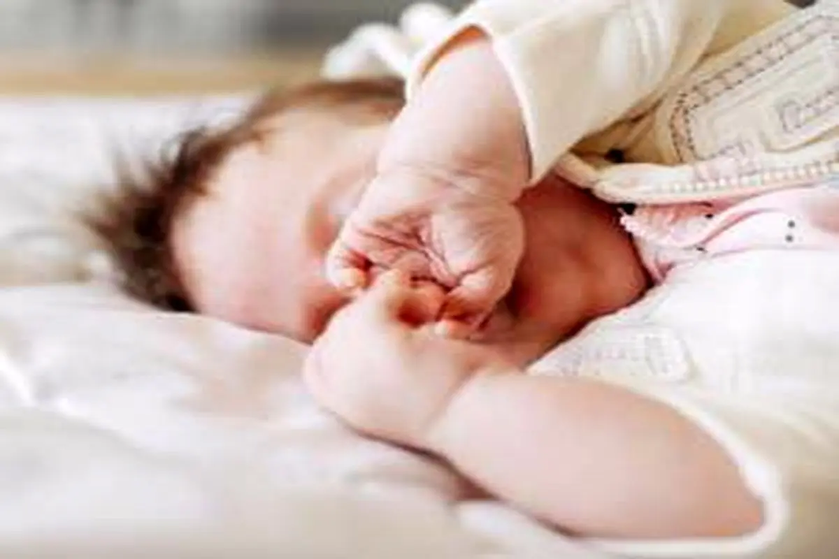 نخوابیدن نوزادتان دلیلی دارد که شاید شما نمیدانید