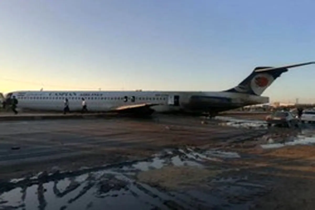 هواپیمای حادثه‌دیده به فرودگاه ماهشهر منتقل شد