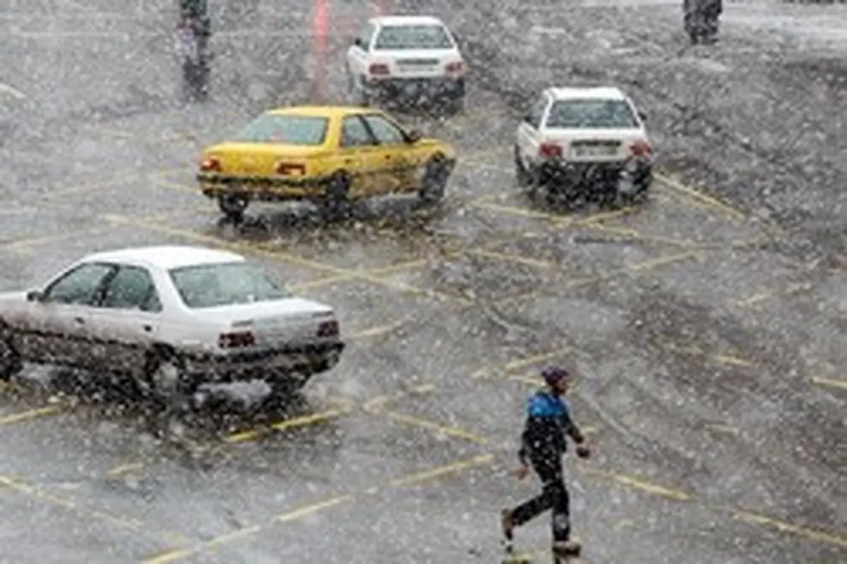 هواشناسی ایران ۹۸/۱۰/۸|افزایش آلودگی هوا در ۵ شهر/ بارش برف و باران ۲ روزه در برخی استان‌ها