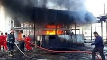 کارخانه قیر در مشگین شهر آتش گرفت