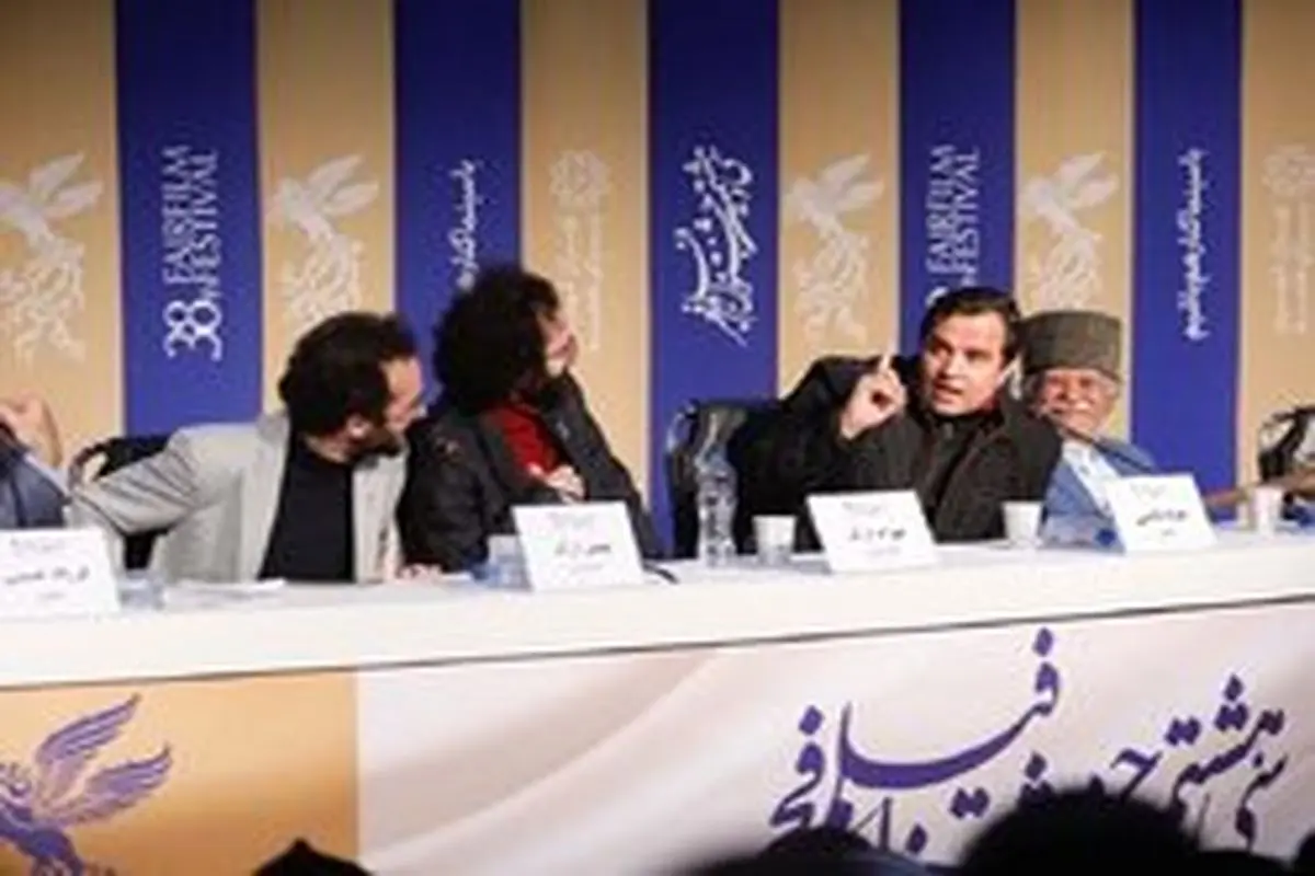واکنش فرزاد حسنی به نشست خبری فیلم «پوست»