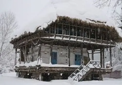 بارش ۱.۵ متری برف در گیلان/ راهدای: از سفر به استان گیلان خودداری کنید

