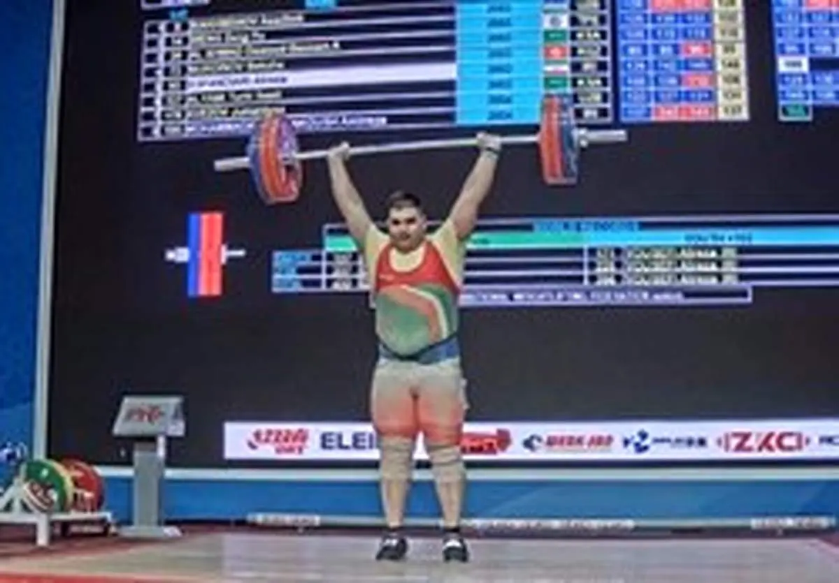 اسفندیاری با سه طلا قهرمان شد