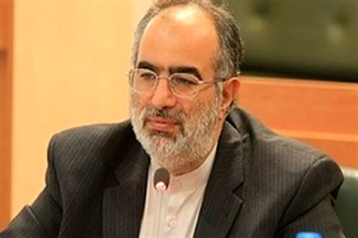 واکنش حسام الدین آشنا به شایعه استعفای رییس جمهور