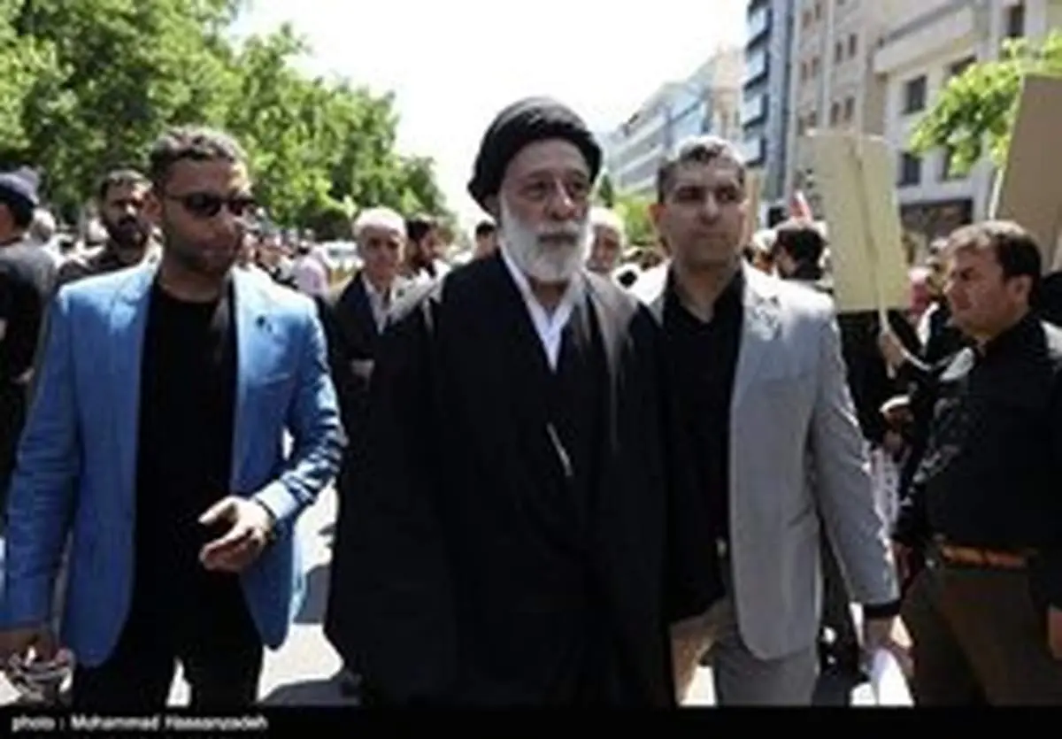 هادی خامنهای: از لیست خاصی حمایت نمیکنیم