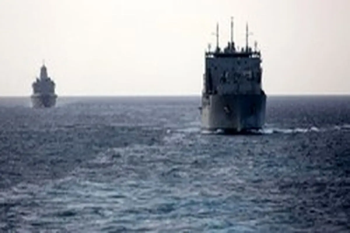 یک فروند کشتی جنگی آمریکا وارد خلیج فارس شد