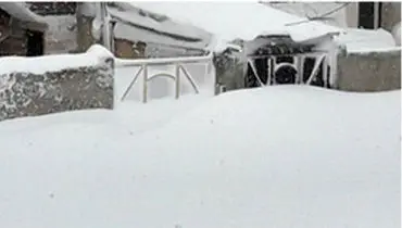 بازگشایی راه بیشتر روستا‌های مسدود شده خلخال/۳۰روستا همچنان در محاصره برف