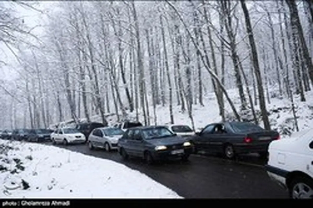 برف و باران در جادههای ۸ استان