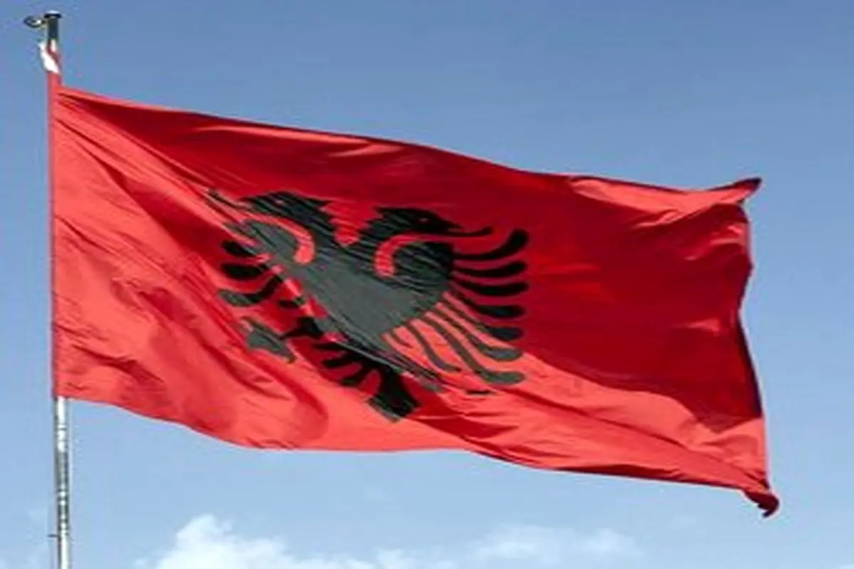 رئیس جمهوری آلبانی از مردم خواست دولت را سرنگون کنند
