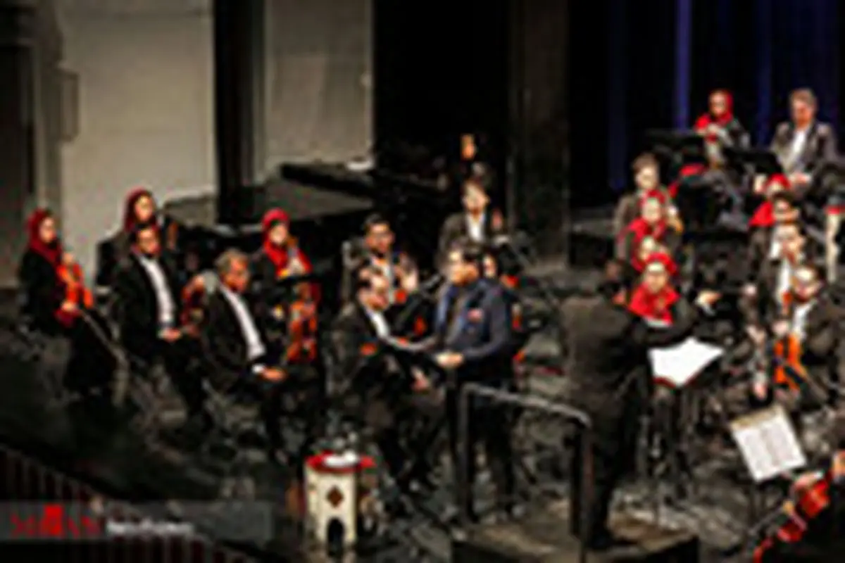 کنسرت سالار عقیلی در سی و پنجمین جشنواره موسیقی فجر