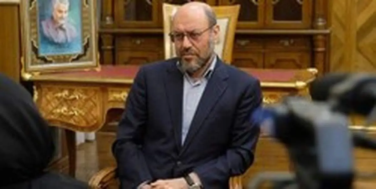 سردار دهقان: با آمریکا مذاکره نمی‌کنیم / تحریم‌ها بر توان دفاعی و نظامی ایران تاثیری نداشته است
