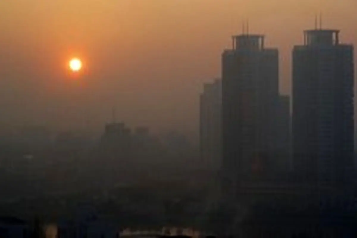 کیفیت هوای تهران قرمز شد/ هوا برای همه افراد آلوده است