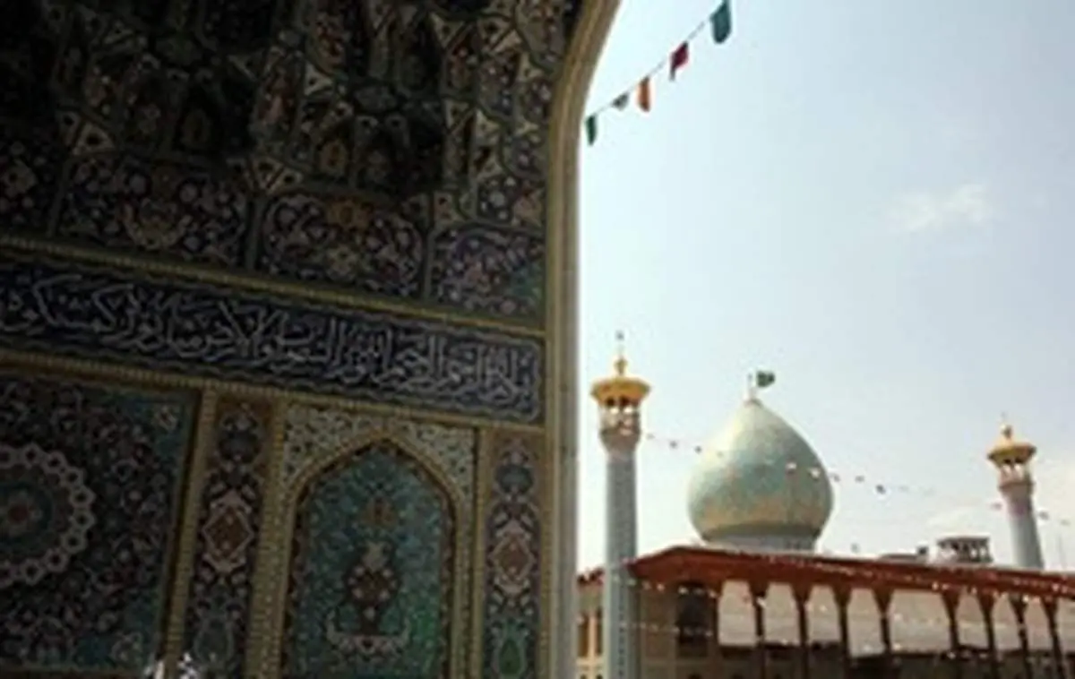 حرم‌های مطهر در فارس تا اطلاع ثانوی تعطیل می‌شود