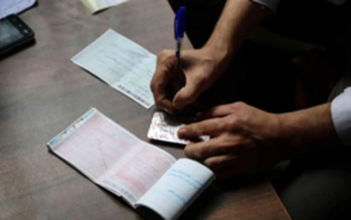 مراقب پزشکهای قلابی طب سنتی باشید