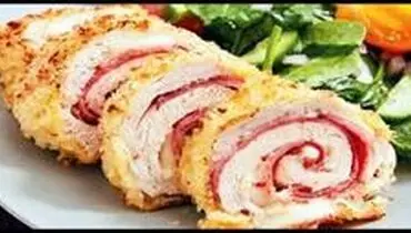 فست فود خوشمزه با مرغ و ژامبون خانگی