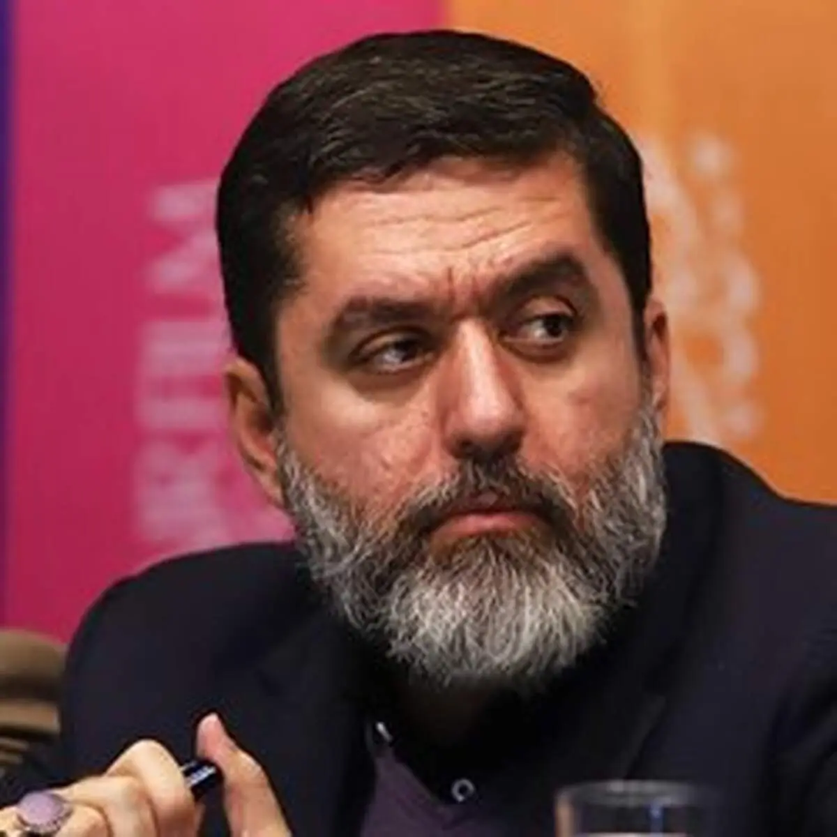 انتقاد تند محمود رضوی از رامبد جوان به دلیل انصراف از ساخت «خندوانه»