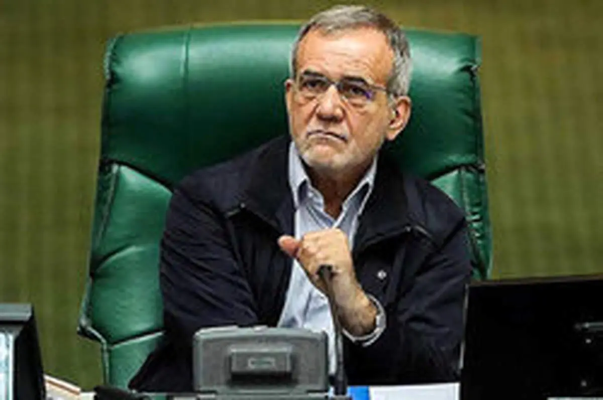 پزشکیان: باید قم را قرنطینه می‌کردند