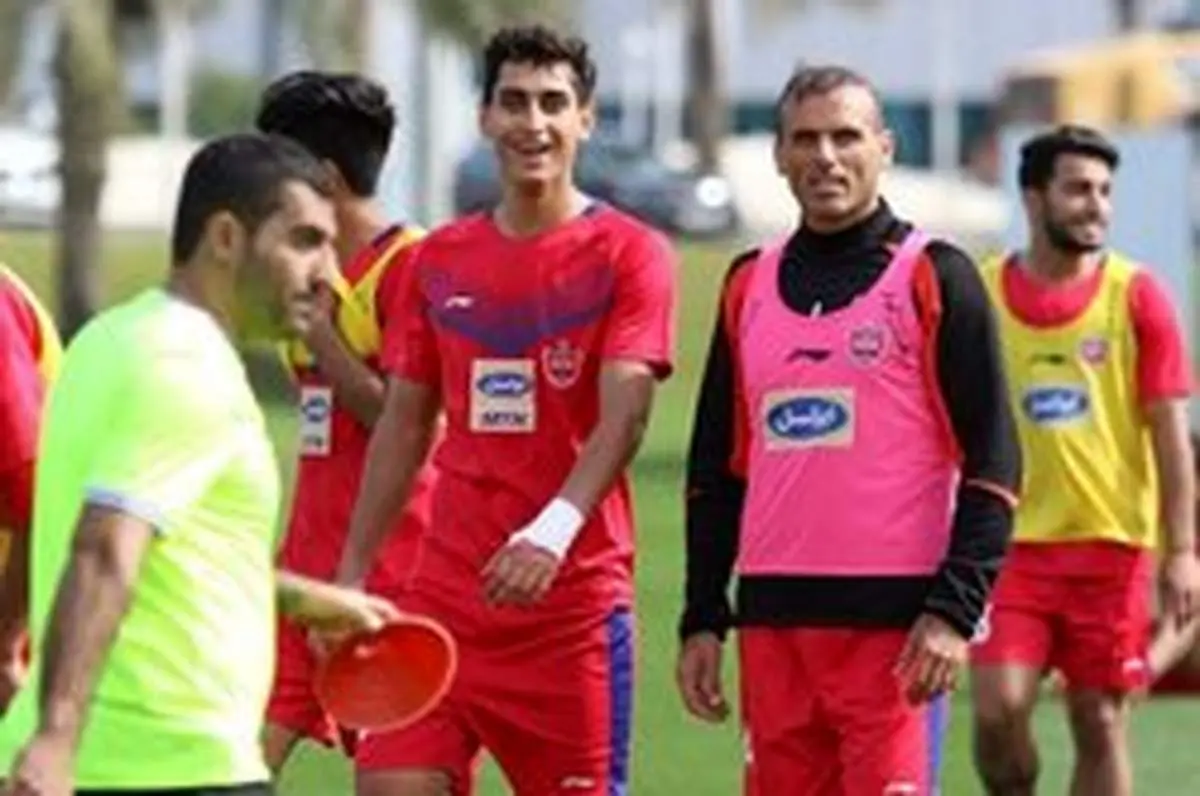 مدافع پرسپولیس نذرش را ادا کرد +عکس
