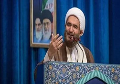 حضور شبانه مردم پشت در مصلی تهران+ عکس