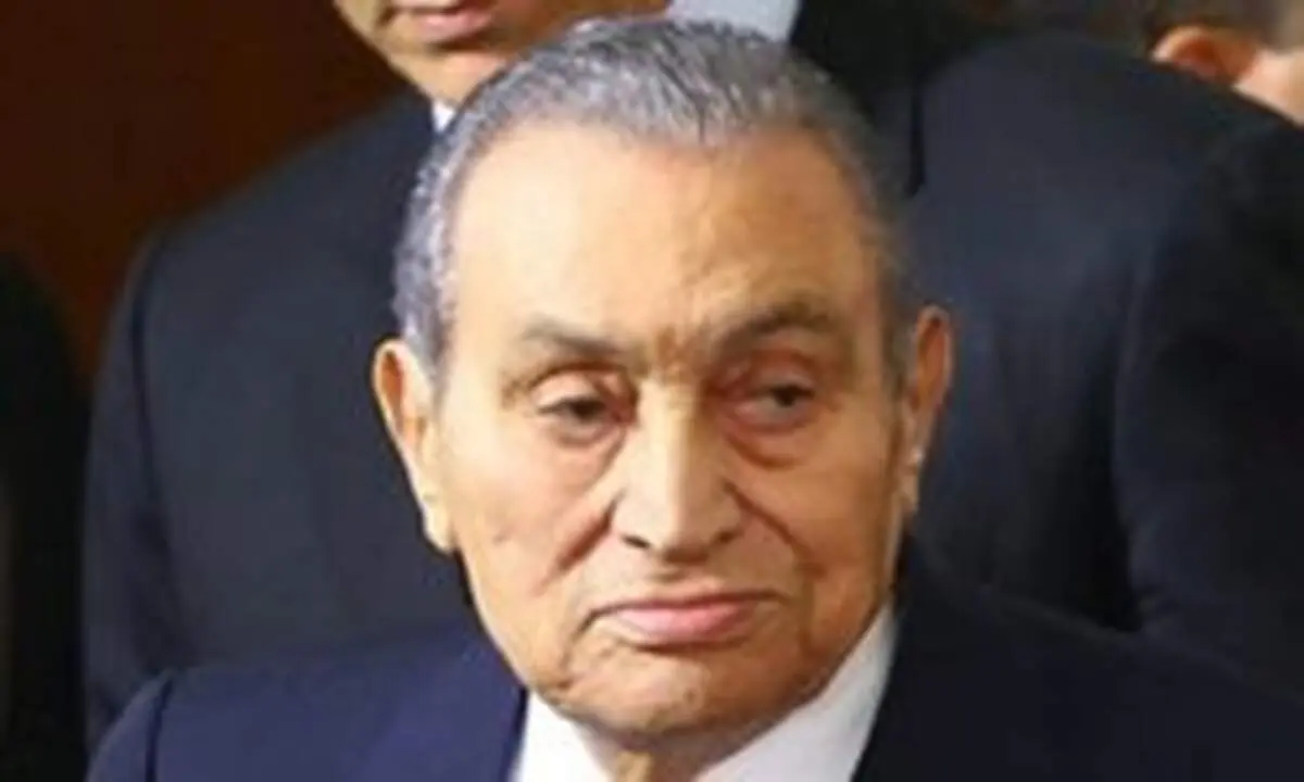 حسن مبارک به خاک سپرده شد +عکس