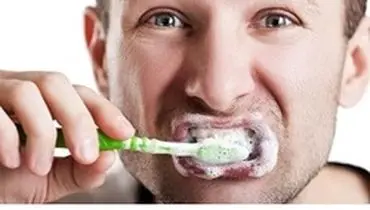 عادت‌های اشتباهی که باعث آسیب رسیدن به دندان‌ها می‌شود