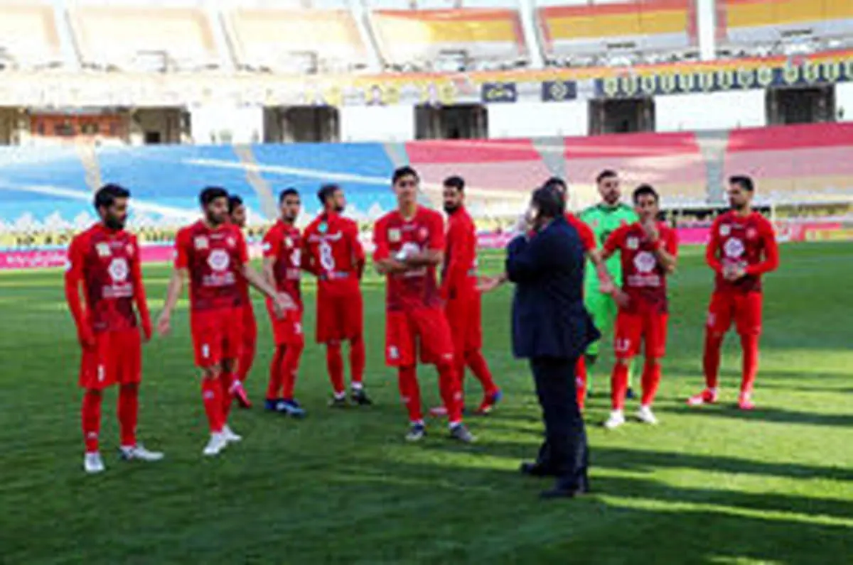 پرسپولیسیها در هتل تب خود را اندازه گرفتند
