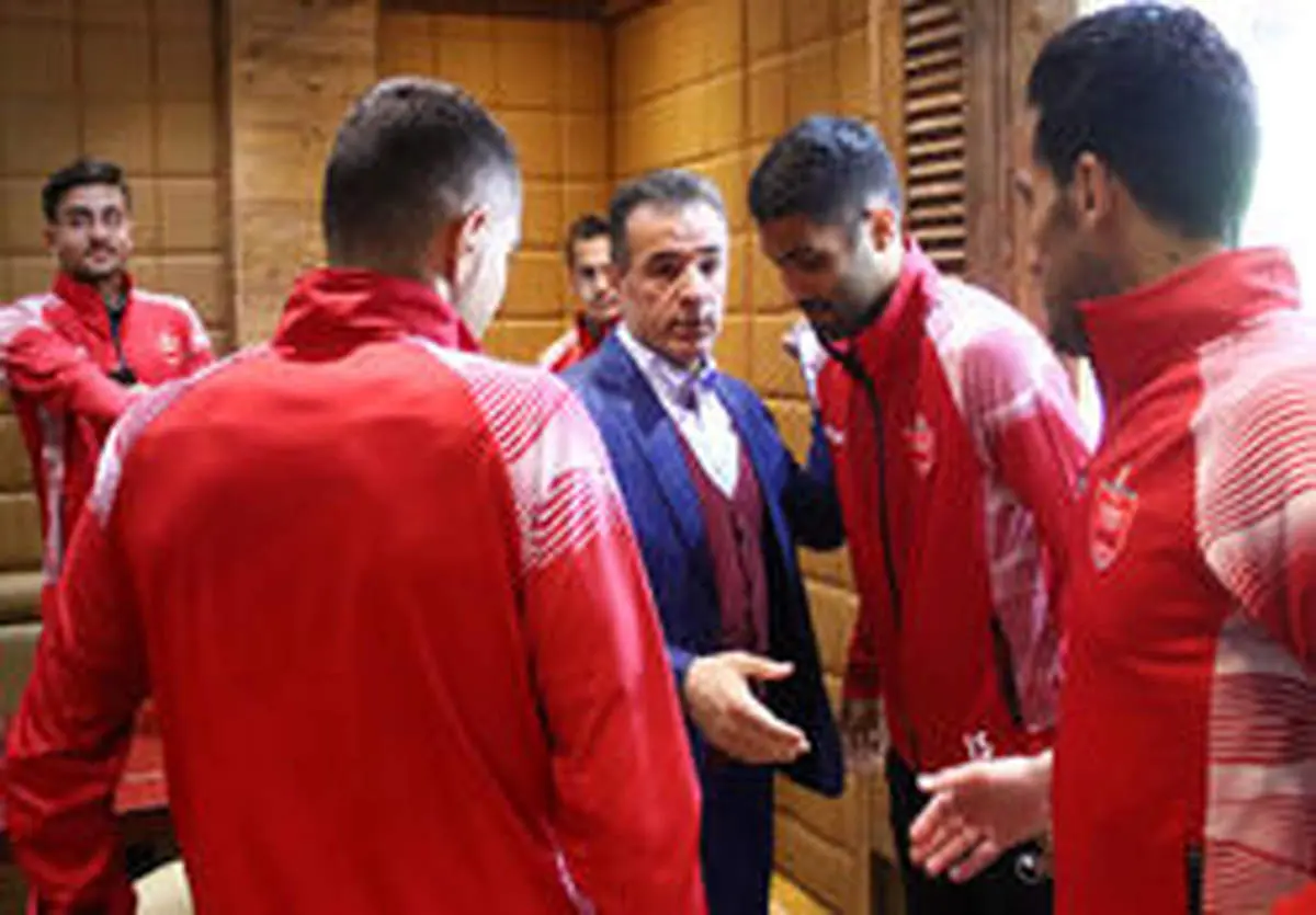 انصاریفرد: وزارتورزش نمیتواند ریالی به پرسپولیس کمک کند