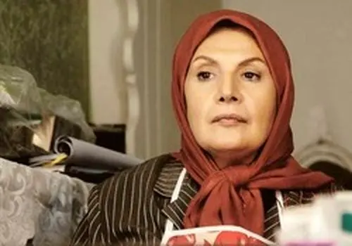 عکس های خانم  بازیگر پیشکسوت با لباس جنوبی