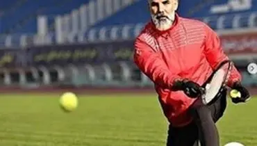 شوخی کرونایی خبرنگاران با مربی پرسپولیس