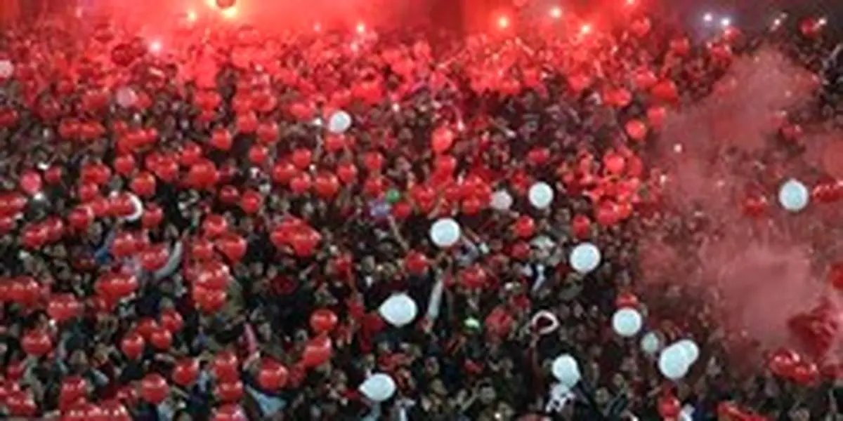 حاشیه دیدار پارسجنوبی و تراکتور|هواداران، اتوبوس تراکتور را اسکورت کردند/ اعتراض تیم تبریزی به شرایط رختکن