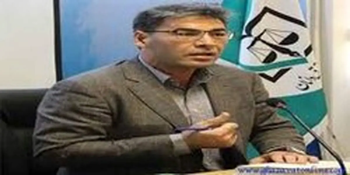 نهادها و اشخاص فراتقنینی نباید به مجلس جهت دهند