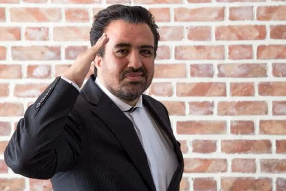 ویدیو| آرایشگاه رفتن حسینی بای گزارش اخبار و سوژه انتقاد شبکه‌های اجتماعی شد!