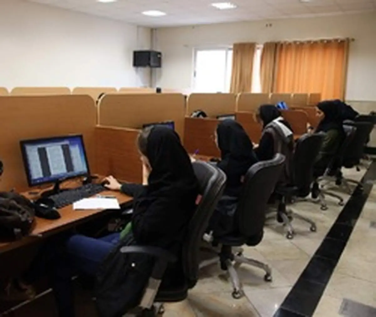 ادارات و بانک‌های سقز تا ۲۴ اسفندماه تعطیل شد