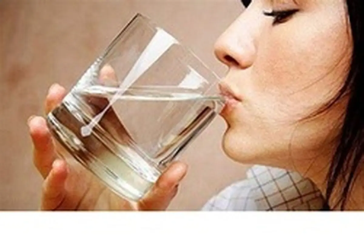 فواید نوشیدن آب گرم برای بدن