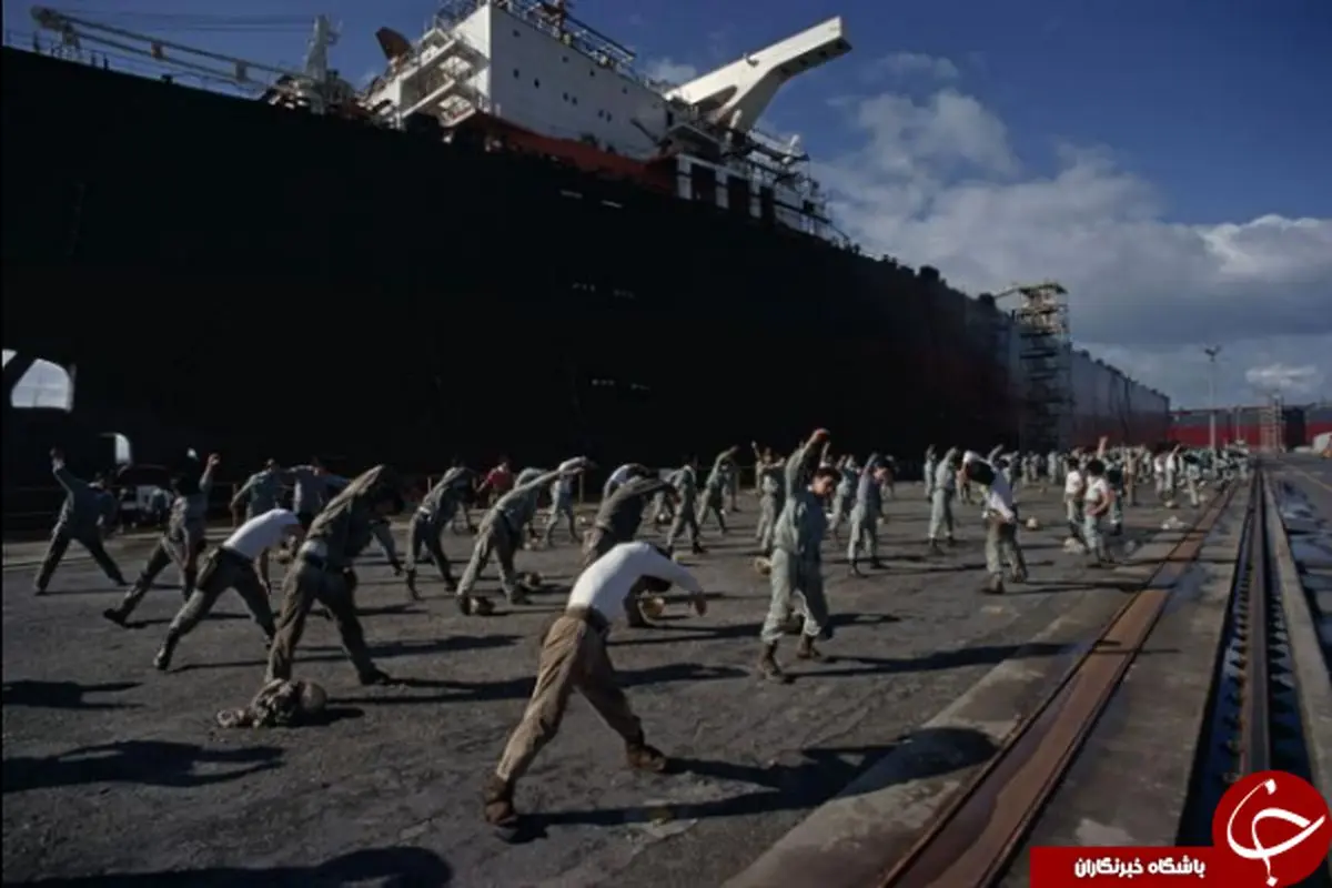 خدمه نفتکش ژاپنی در عکس منتخب نشنال جئوگرافیک