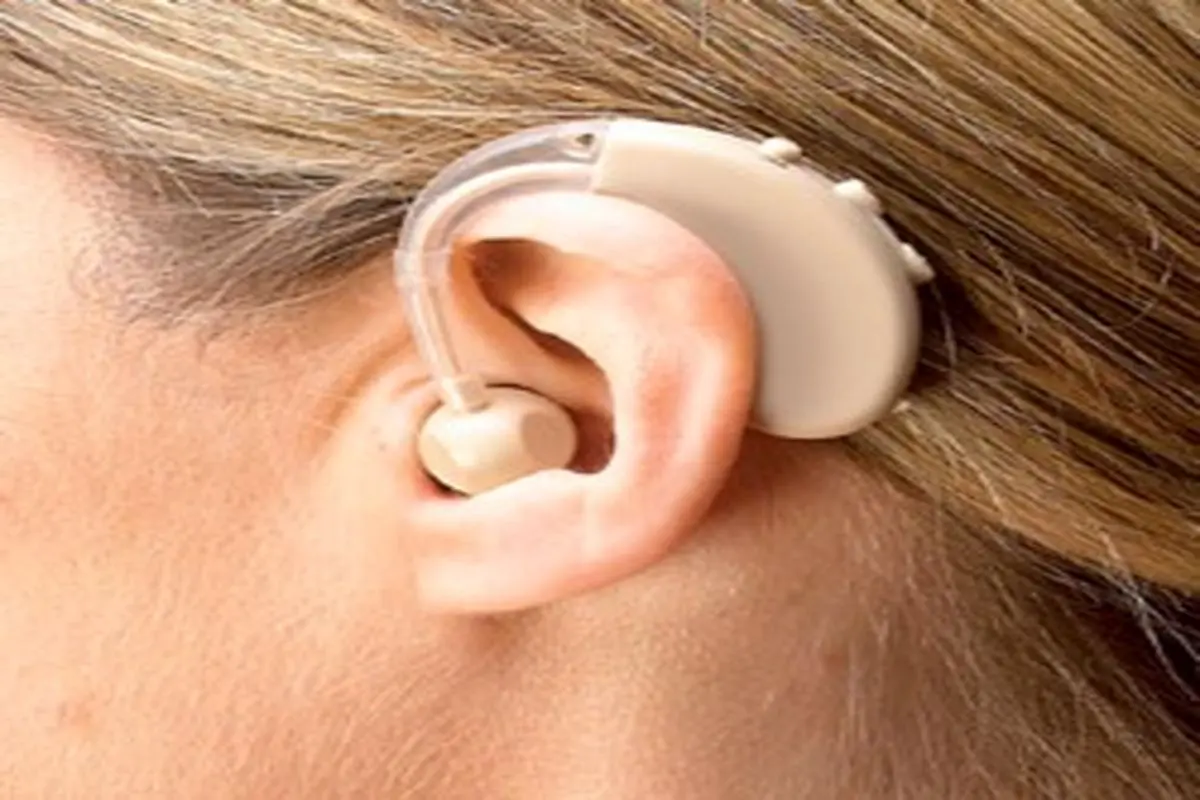 وسایل کمک شنیداری عملکرد مغز را بهبود می‌بخشند