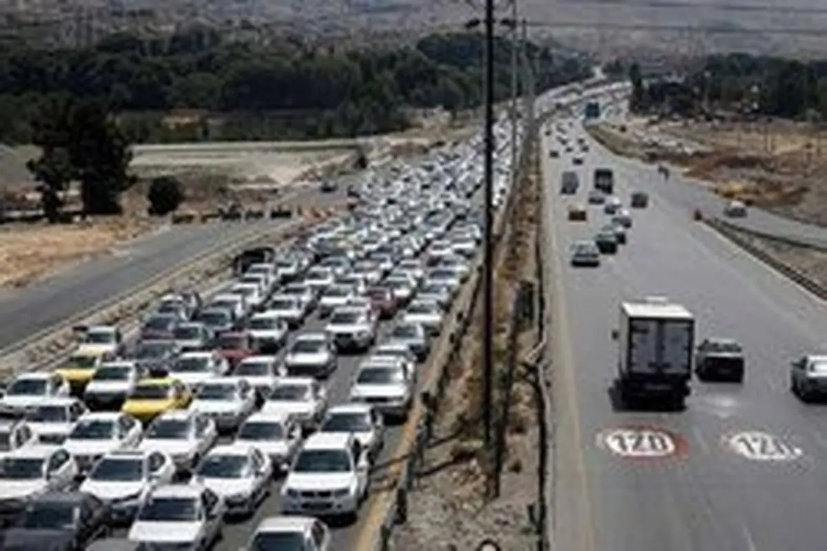 ترافیک سنگین در آزادراه تهران - قم