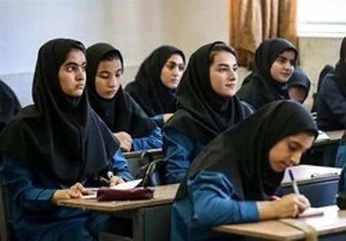 ۴ سناریو برای بازگشایی مدارس/ دانشآموزان روزهای ۵شنبه به مدرسه میروند؟