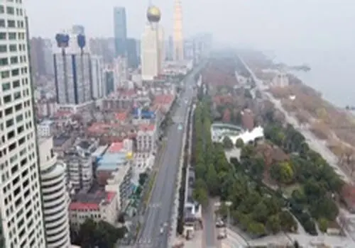 چه زمانی تمرین تنها خوابیدن کودکان را شروع کنیم