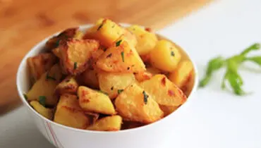 طرز تهیه سیب‌زمینی تنوری در فر