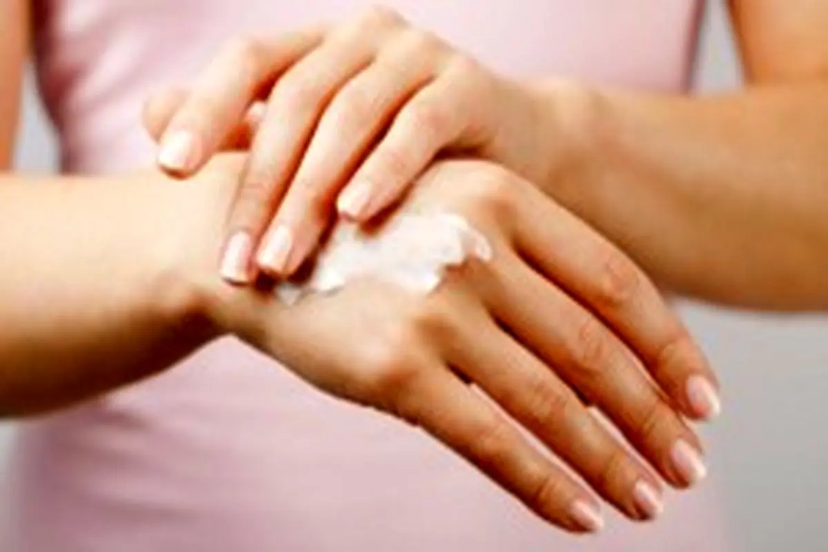 برای درمان خشکی پوست چند بار کرم مرطوب کننده بزنیم؟