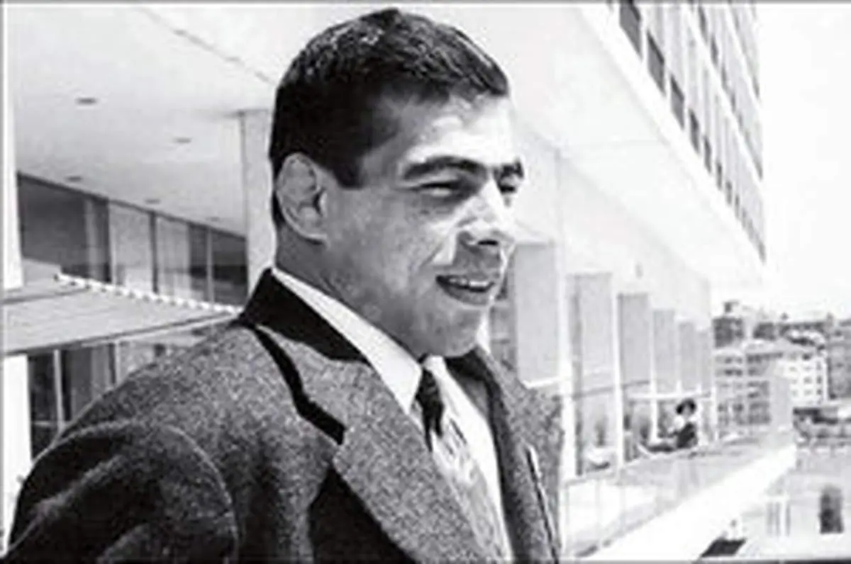 سنگ قبر جهان پهلوان تختی تعویض شد +عکس