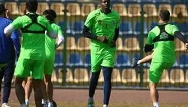 ستاره استقلال ایران را ترک کرد