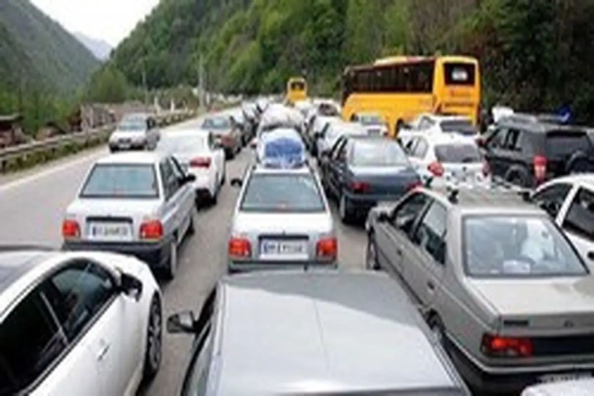 ترافیک نیمه‌سنگین در عوارضی آزادراه تهران - قم