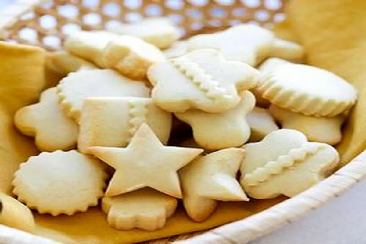 طرز تهیه شیرینی کرهای در خانه؛ عطر و طعمی که در یاد میماند