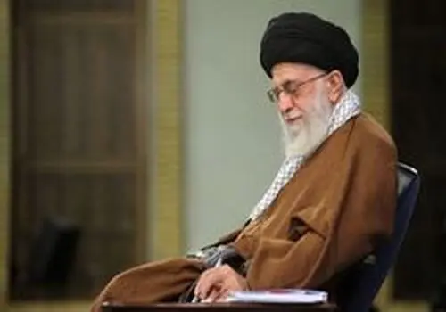 اقامه نماز رهبر انقلاب بر پیکر سردار شهید رضی موسوی +عکس
