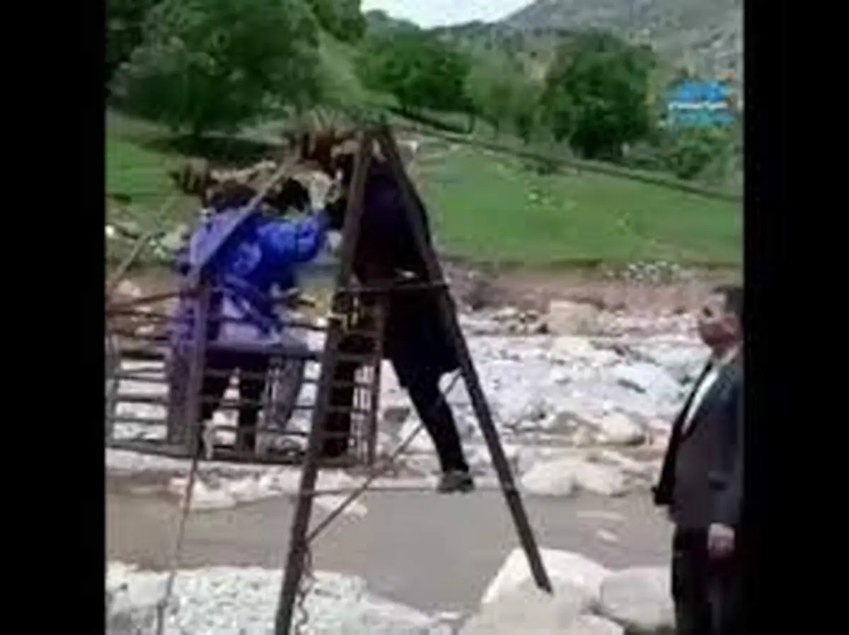 ویدیو| گوشه‌ای از تلاش و ایثار پزشکان و پرستاران در روز‌های سخت کرونایی